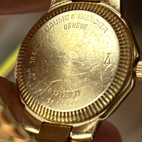 ✨SOLD✨
Baume Mercier Riviera 18k Gold & Diamond
 Watch - Picture 14 of 16